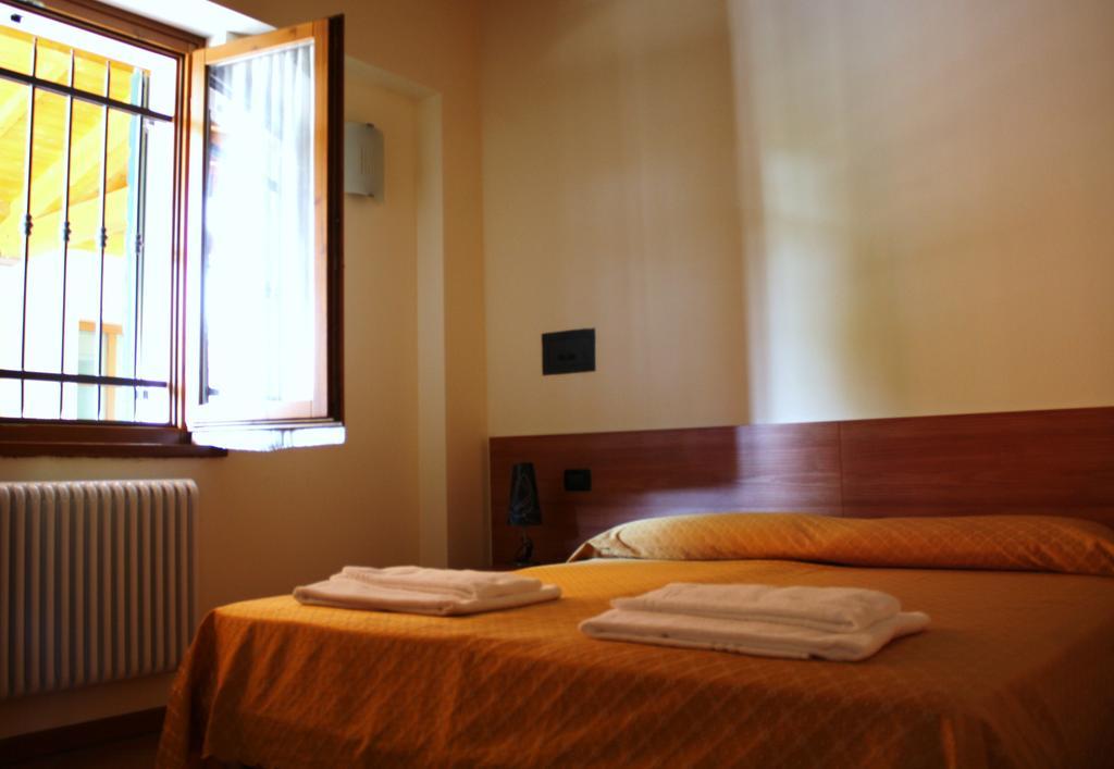 Bed&Wine Ξενοδοχείο Negrar Δωμάτιο φωτογραφία